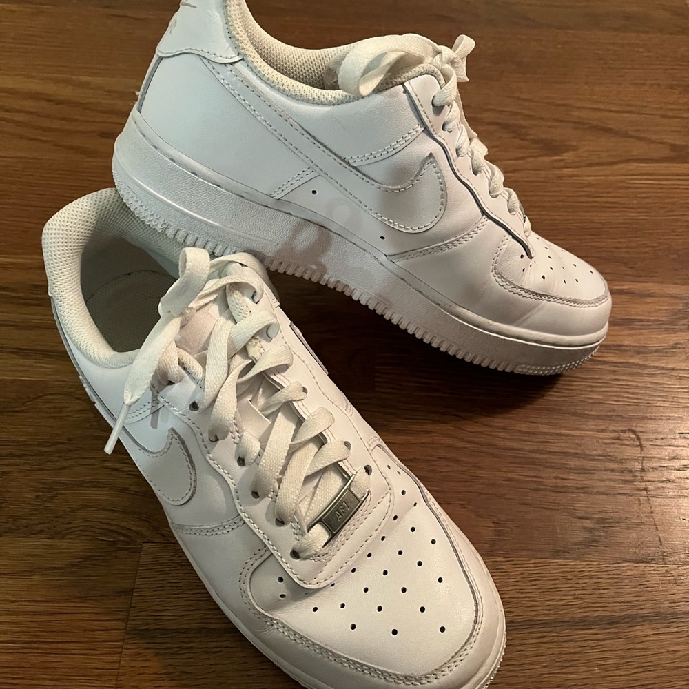 Nike Air Force ones size 7.5